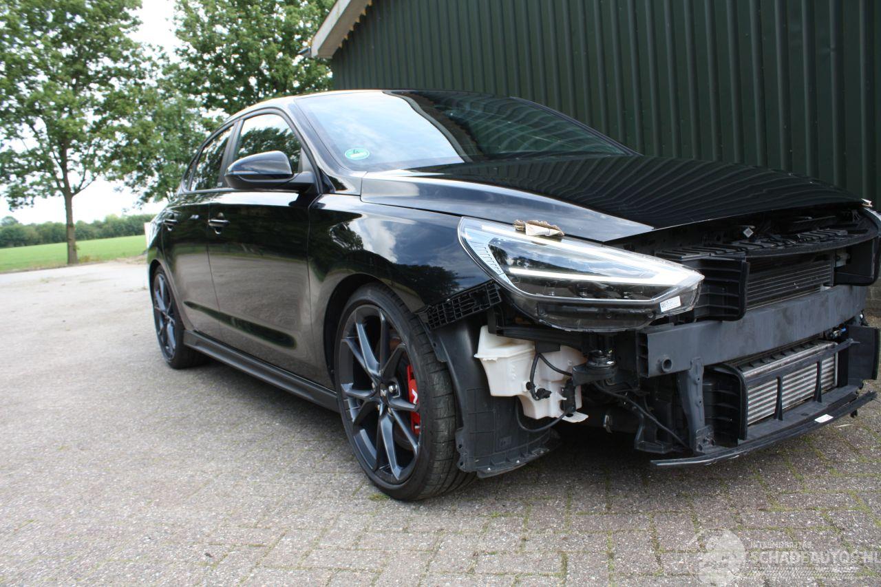 Hyundai I-30 N fastback