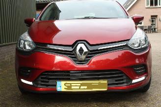 Renault Clio  picture 14