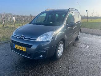 damaged passenger cars Citroën Berlingo  2016/9