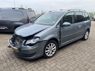 Voiture accidenté Volkswagen Touran 1.4 TSI 6 bak 2009/9