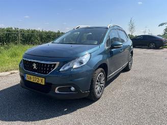 skadebil auto Peugeot 2008 Blue lion edition AUTOMAAT 2017/3