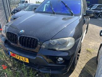 Unfallwagen BMW X5 XDRIVE 4.8I  V8 PANORAMA DAK 2009/4