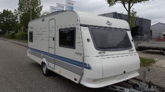 krockskadad bil caravan Hobby Premium 495 Exclusive Mooie indeling geen schade van particulier met voortent 1998/1