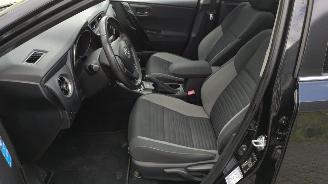 Toyota Auris 1.2T Aspiration Panodak Cruise Clima 2015 weinig schade picture 16