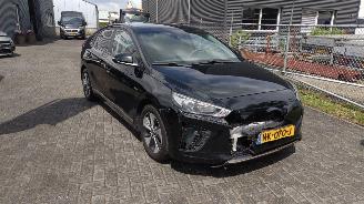  Hyundai Ioniq Comfort EV licht schade gewoon rijdbaar! 2017/1