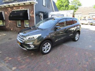 Auto incidentate Ford Kuga Ford Kuga, 1.5 EcoBoost lekke koppakking 2017 2017/1