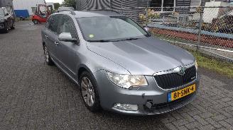 škoda osobní automobily Skoda Superb 1.6 Tdi nette auto geen schade koppeling versleten 2011/1