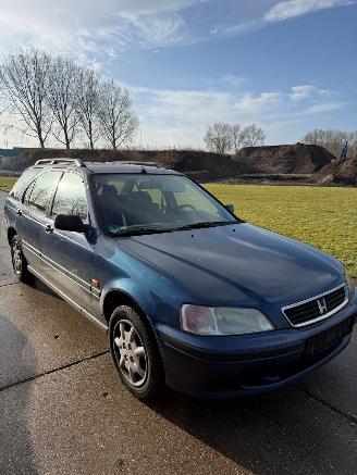 skadebil auto Honda Civic AERODECK 2000/1