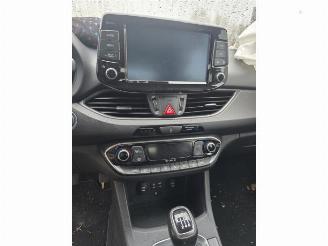 Hyundai I-30 i30 (PDEB5/PDEBB/PDEBD/PDEBE), Hatchback, 2016 1.0 T-GDI 12V picture 10