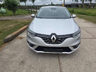 Damaged car Renault Mégane  2016/4