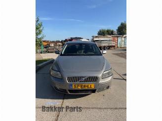škoda osobní automobily Volvo V-50 V50 (MW), Combi, 2003 / 2012 2.4 20V 2004/8