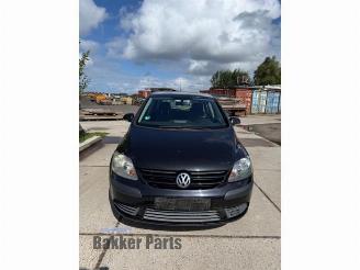 Coche siniestrado Volkswagen Golf plus Golf Plus (5M1/1KP), MPV, 2005 / 2013 1.6 FSI 16V 2005/7