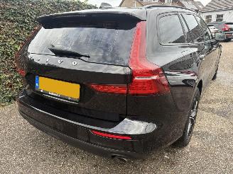 Volvo V-60 2.0 V60 Momentum Advantage AUTOMAAT 174PK picture 5