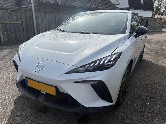 MG MG4 SPORT 51 kWh  243PK 350KM ACTIERADIUS picture 4