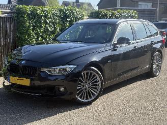 damaged passenger cars BMW 3-serie 318i Corporate Lease High Executive AUTOMAAT 136PK 2017/11
