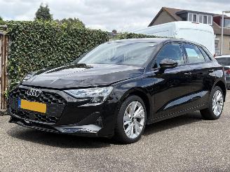 krockskadad bil auto Audi A3 40 TFSI e HYBRIDE Pro Line AUTOMAAT 150PK 2025/11