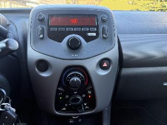 Peugeot 108 1.0 e-VTi Active picture 19