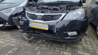 Kia Cee d 1.4 CVVT 16V Hatchback 4Dr Benzine 1.396cc 66kW (90pk) FWD 2009-09/2012-12 (EDB5PB; EDB5PD; EDB5PE) G4FA5 picture 21