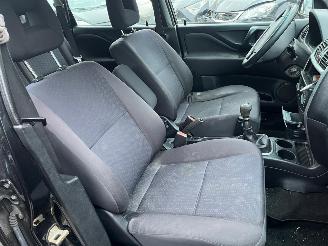 Mitsubishi Space-star 1.8 MPi 16V MPV  Benzine 1.834cc 82kW (111pk) FWD 2002-10/2004-12 (DG5A) 4G93 picture 19