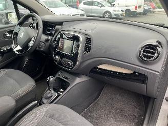 Renault Captur 1.2 TCE 16V EDC SUV  Benzine 1.197cc 88kW (120pk) FWD 2013-06 (2R40; 2RC0) H5F403; H5FD4 picture 21