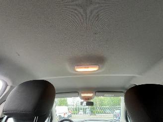 Renault Captur 1.2 TCE 16V EDC SUV  Benzine 1.197cc 88kW (120pk) FWD 2013-06 (2R40; 2RC0) H5F403; H5FD4 picture 28