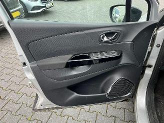 Renault Captur 1.2 TCE 16V EDC SUV  Benzine 1.197cc 88kW (120pk) FWD 2013-06 (2R40; 2RC0) H5F403; H5FD4 picture 23