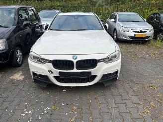 skadebil auto BMW 3-serie 320d 2.0 16V Combi/o  Diesel 1.995cc 135kW (184pk) 2015/3