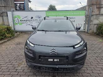 skadebil auto Citroën C4 cactus 1.2 PureTech 82 12V Hatchback 4Dr Benzine 2017/3
