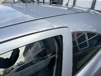 Opel Corsa 1.2 16V Essentia picture 10