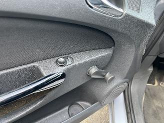 Opel Corsa 1.2 16V Essentia picture 13