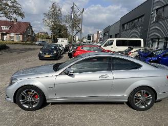 Mercedes C-klasse 180 Coupe picture 2