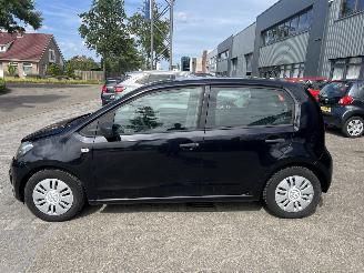 Volkswagen Up! 1.0 take up! BlueMotion picture 2
