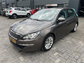 skadebil auto Peugeot 308 1.2E THP BLEU LEASE 2014/9