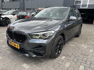 krockskadad bil auto BMW X1 xDrive25e eDrive M-Sport Edition 2022/4