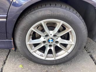 Vrakbiler auto BMW 5-serie 5 serie (E39), Sedan, 1995 / 2004 525i 24V 2003/5