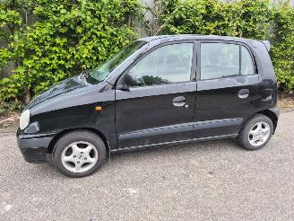 damaged passenger cars Hyundai Atos -PRIME 2001/1