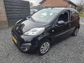 Peugeot 107 1.0 Active picture 6