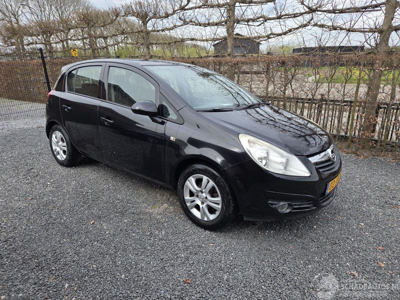 Opel Corsa 1.2 16 V Edition