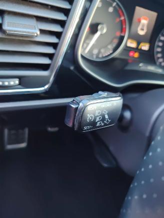 Seat Leon Cupra 300PK Pano Leder Led Facelift Carpass picture 14