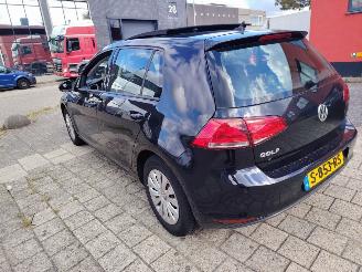Volkswagen Golf Panoramadak climatronic 1.2 tsi picture 8