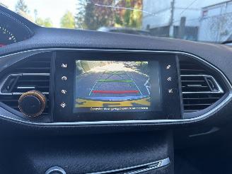 Peugeot 308 1.2 puretech style PANO picture 6