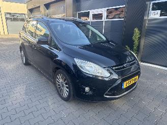 skadebil auto Ford Grand C-Max Titanium 2013/1
