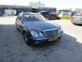krockskadad bil auto Mercedes E-klasse e 350 2008/10