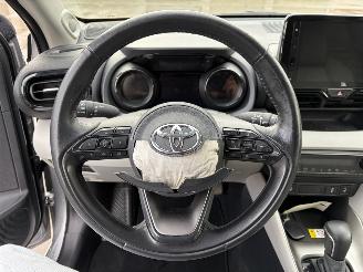 Toyota Yaris 1.5i - 12V HYBRID picture 10