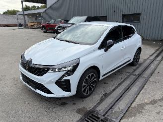 krockskadad bil auto Renault Clio VAT CAR, NETTO PRICE 1.0i - 12V TURBO TCE 100 ECO-G 2025/12