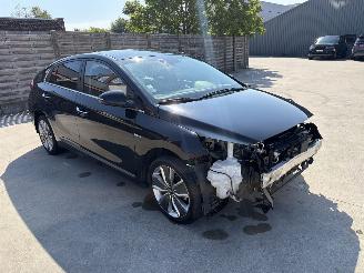 uszkodzony samochody osobowe Hyundai Ioniq 1.6 GDI - 16V HYBRID 2019/5