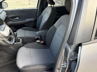 Dacia Jogger ECO-G 1.0i - 12V TURBO TCE 100 picture 10