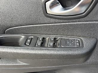 Renault Captur 0.9i - 12V TURBO TCE 90 picture 14