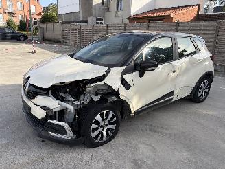 Renault Captur 0.9i - 12V TURBO TCE 90 picture 2
