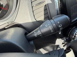 Renault Captur 1.2i - 16V TURBO TCE 120 picture 14